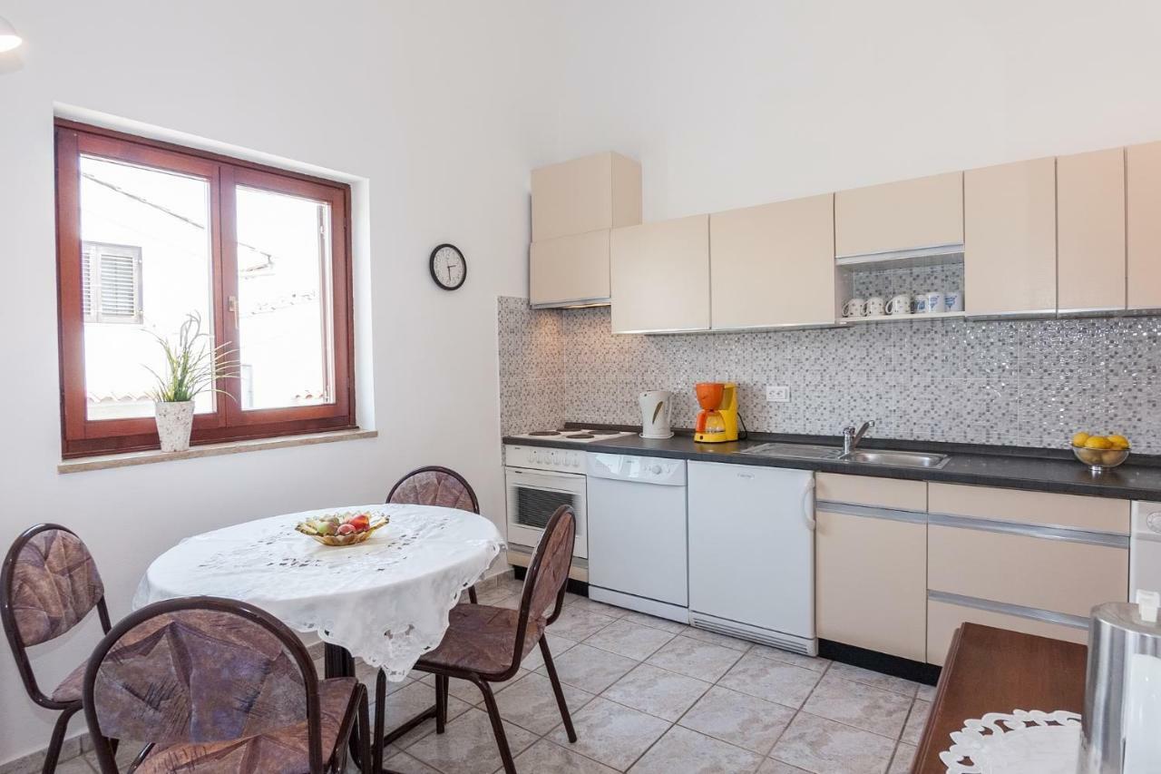Ferienwohnungen Velijoze ポレッチ エクステリア 写真